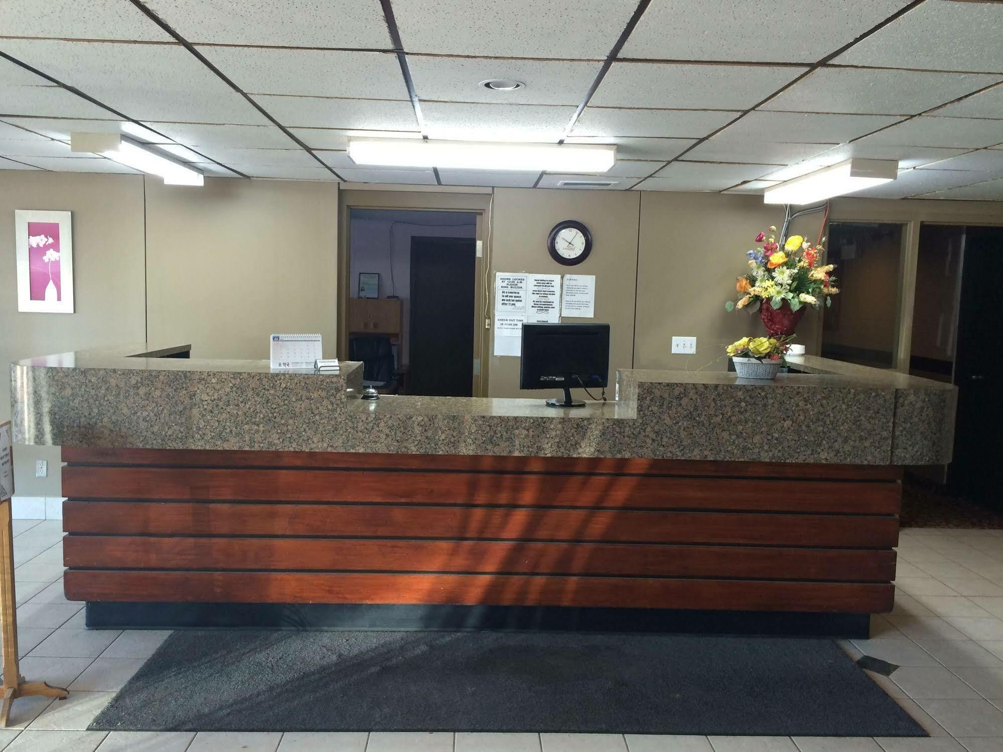 Midtown Motor Inn 보니빌 외부 사진