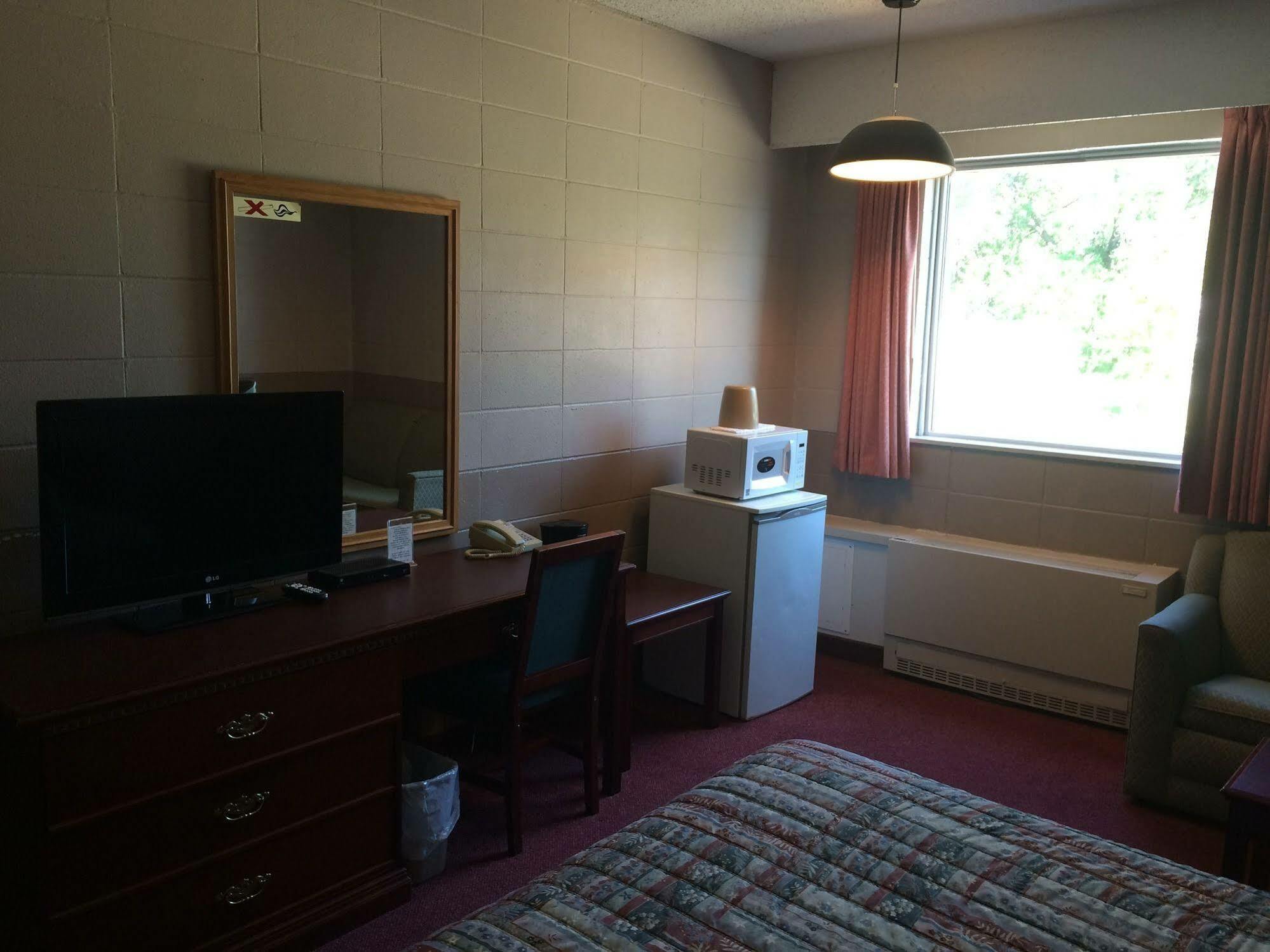 Midtown Motor Inn 보니빌 외부 사진